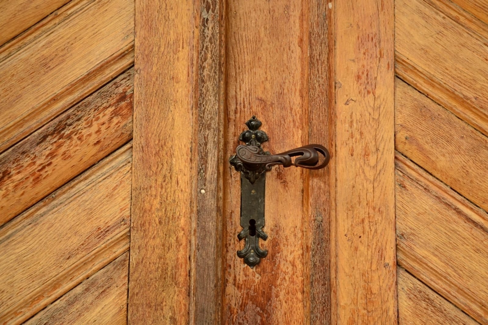 Charlotte Locksmith Pros licensed locksmith technicians in Charlotte, NC